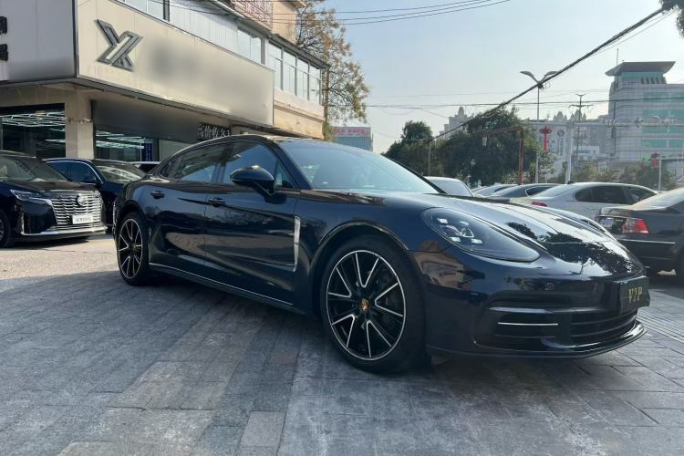 Used Porsche Panamera 2017 Panamera 4 Executive Long Wheelbase 3.0T