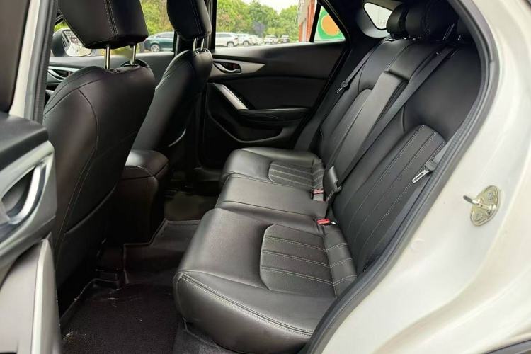 Used Mazda CX-4 2018 2.0L Automatic Two-Wheel Drive Blue Sky Dynamic Version China VI Standard
