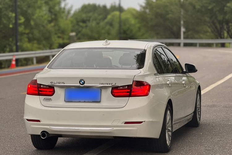 Used BMW 3 Series 2015 320Li Luxury Design Package
