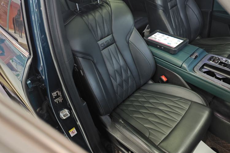 Used GAC Trumpchi GS8 2022 Dual-Engine Series 2.0TM Two-Wheel Drive Prestige Edition (7 Seats)