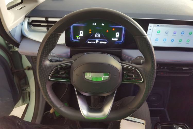 Used Geometry E Firefly 2022 401 km Linglong Tiger 4 Seats
