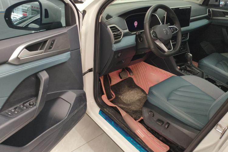 Used Volkswagen Tharu 2023 300TSI Two-Wheel-Drive Full Moon Edition
