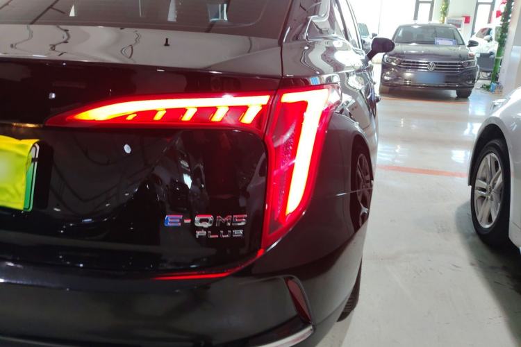 Used Hongqi E-QM5 2024 610 km PLUS
