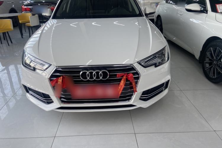 Used Audi A4L 2019 40 TFSI Ambition China VI
