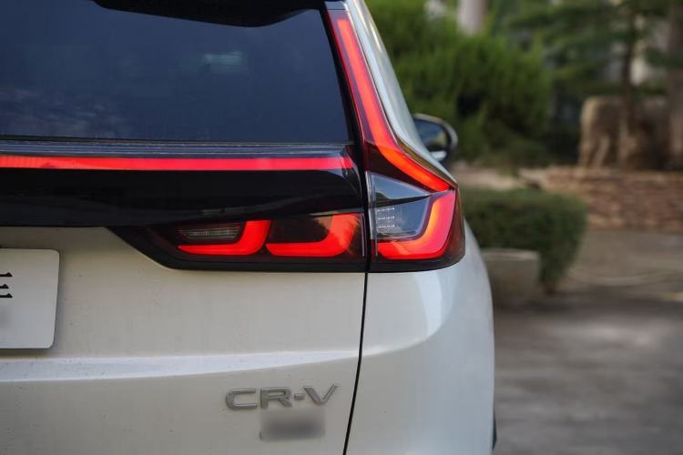 Used Honda CR-V 2023 240TURBO Two-Wheel Drive Deluxe Edition 7 Seats
