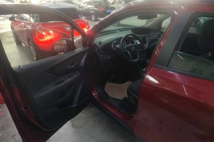 Used Buick Encore 2018 18T Automatic Two-Wheel Drive Urban Leading Model
