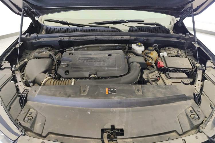 Used Buick Envision 2022 Encore Plus 652T Five-Seat Luxury Model
