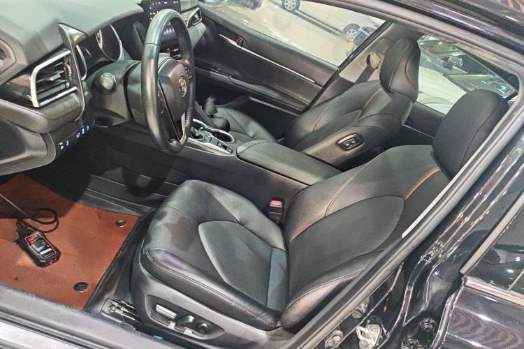 Used Toyota Camry 2021 2.0G Luxury Edition