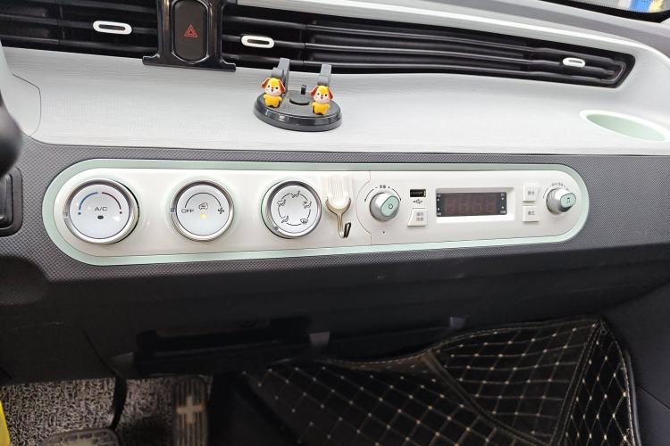 Used Wuling Hongguang MINIEV 2021 Macaron Fashion Model Lithium Iron Phosphate
