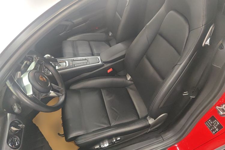 Used Porsche 718 2016 Cayman 2.0T
