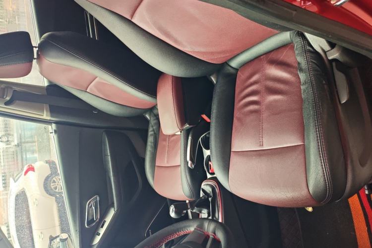 Used Chevrolet Trax 2016 1.4T Manual Two-Wheel Drive Comfort Version with Sunroof
