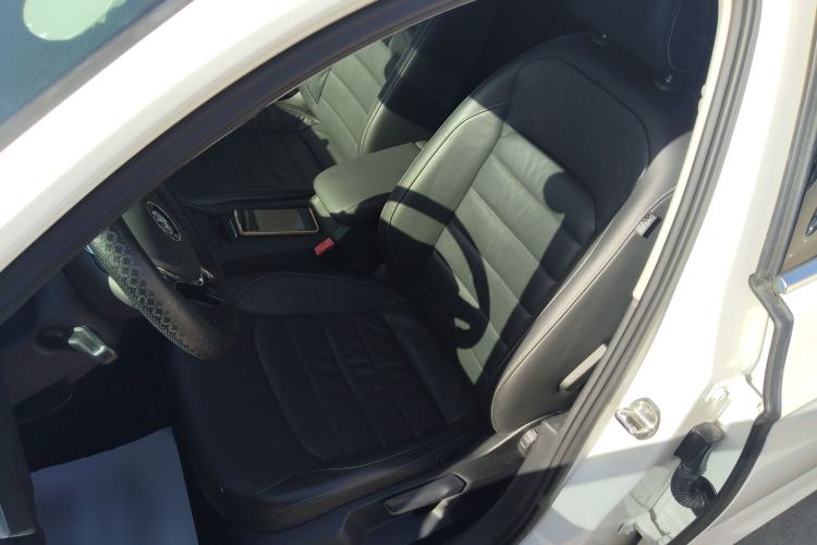 Used Volkswagen Lamando 2015 280TSI DSG Comfort Edition
