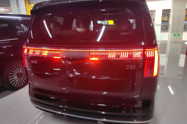 Used Zeekr 009 2022 ME Edition
