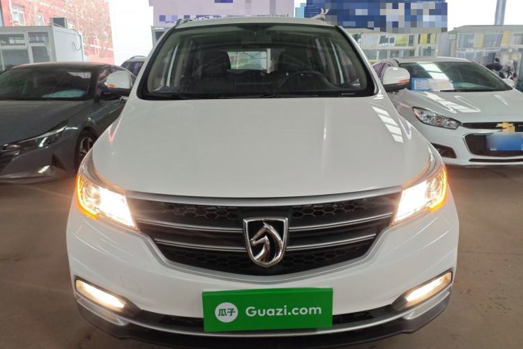Used Baojun 730 2019 1.5L Manual Fashion Model 7-seater China VI
