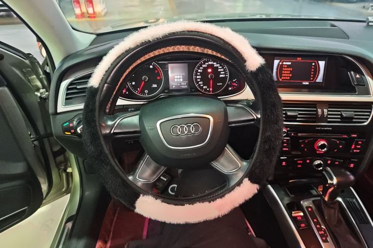 Used Audi A4L 2015 30 TFSI Automatic Comfort Model
