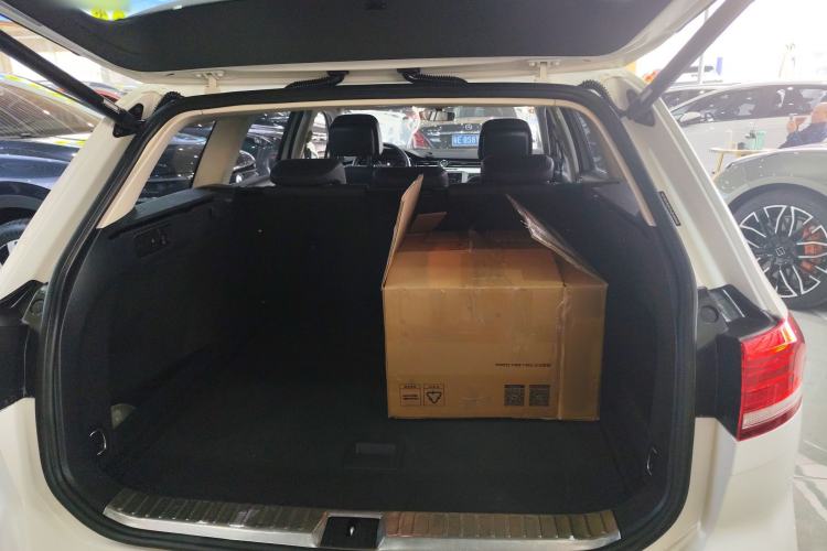 Used Volkswagen Variant 2018 380TSI Two-Wheel Drive Comfort Edition
