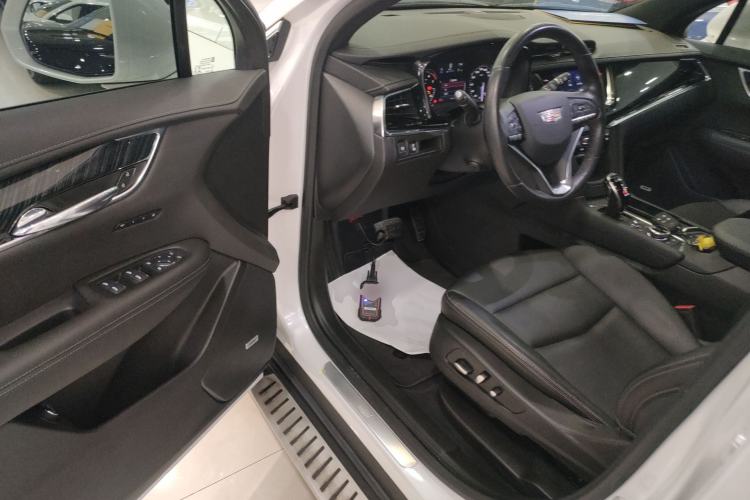 Used Cadillac XT6 2021 2.0T Six-Seater Four-Wheel-Drive Luxury Version