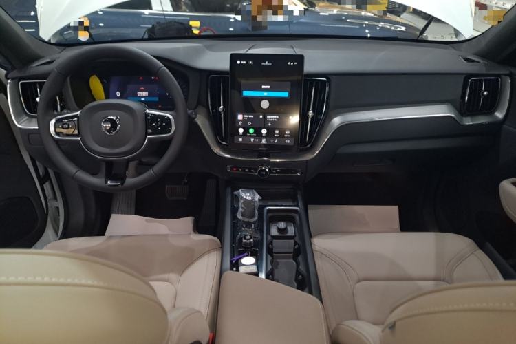 Used Volvo XC60 2026 B5 4x4 Smart Luxury Edition