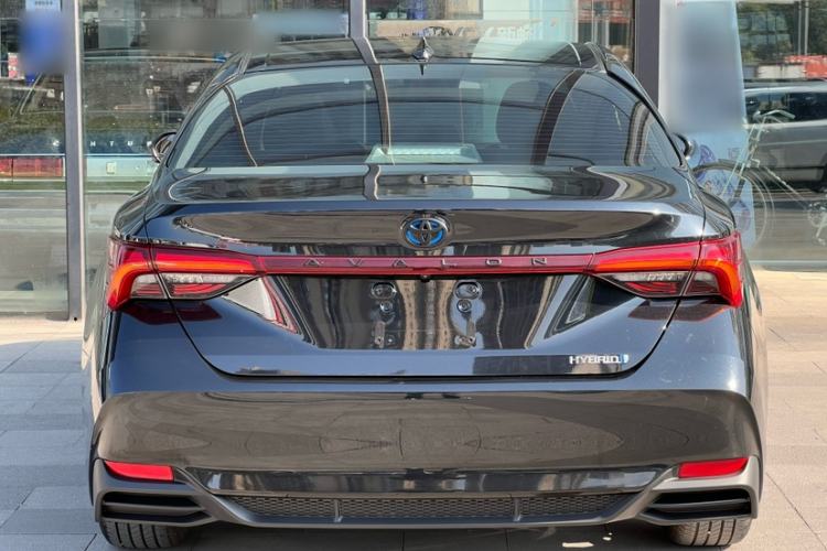 Used Toyota Avalon 2023 Dual-Engine 2.5L Luxury Edition