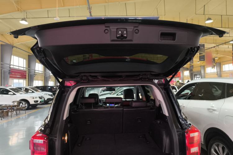 Used GAC Trumpchi GS8 2017 320T Two-Wheel Drive Luxury Smart Connectivity Version (7 Seats)