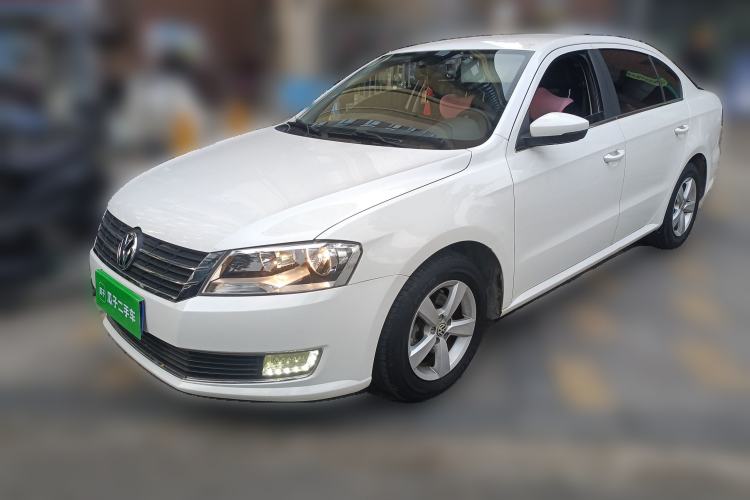 Used Volkswagen Lavida 2013 Revised Classic 1.6L Automatic Fashion Edition