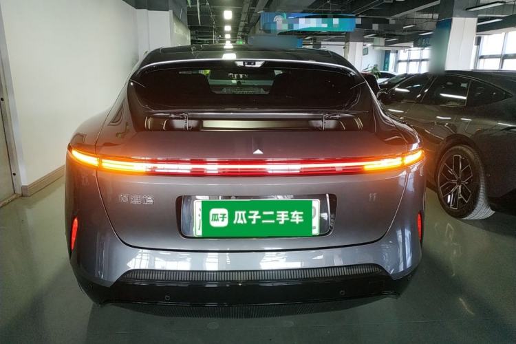 Used  11 2022 Long-Range Dual-Motor Version 4 Seats
