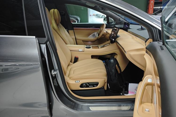 Used Hima Luxeed R7 2025 Extended-Range 331km Ultra
