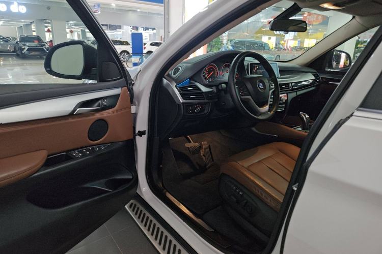 Used BMW X6 2015 xDrive35i Leading Model
