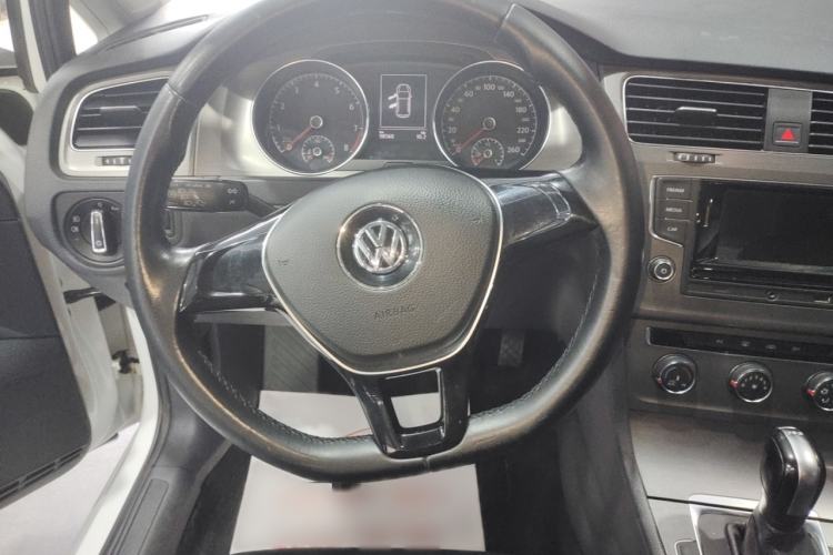 Used Volkswagen Golf 2015 1.4TSI Automatic Comfort Model
