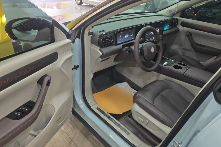 Used Leapmotor C11 2024 All-Electric 580 Luxury Edition
