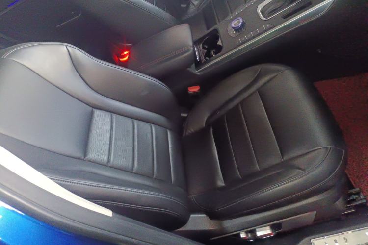 Used Wey VV5 2017 2.0T Ultra-Luxury Version
