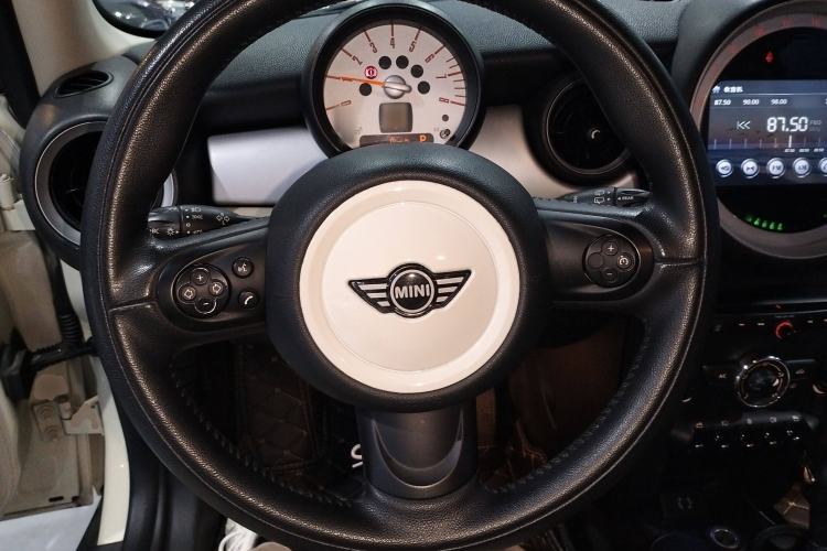 Used  MINI 2011 1.6L COOPER Fun
