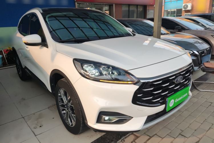 Used Ford Escape 2020 EcoBoost 245 Two-Wheel-Drive Titanium Edition
