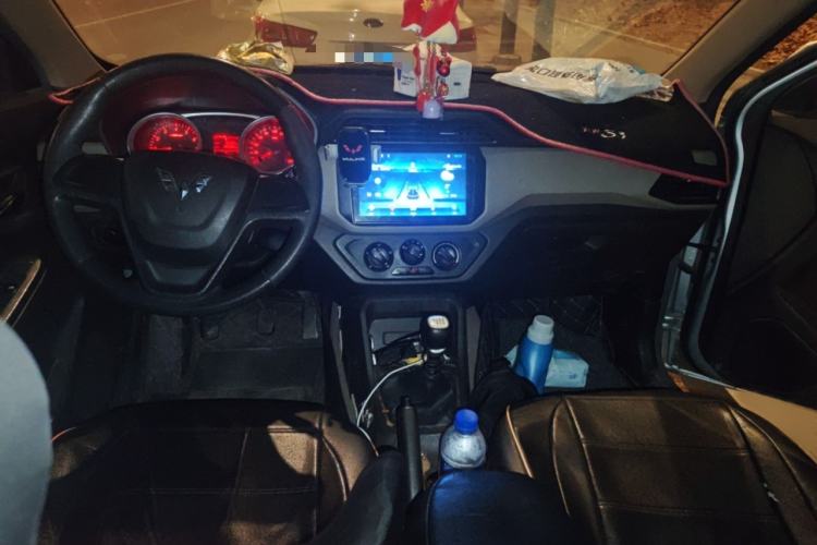 Used Wuling Hongguang 2021 1.5L S Standard Version LAR