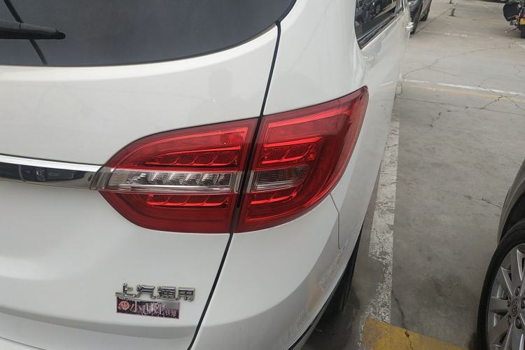 Used Buick GL8 2018 28T Luxury Model China VI Standard
