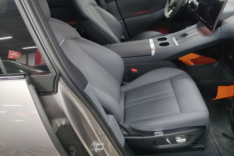 Used  YU7 2025 Ultra-Long Range Rear-Wheel Drive Version