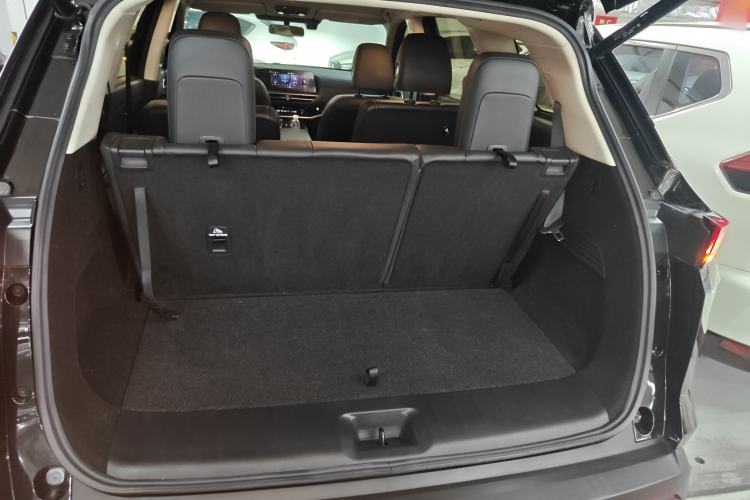 Used Nissan Terra 2024 380 VC-TURBO Two-Wheel Drive Smart Enjoyment Edition 6 Seats
