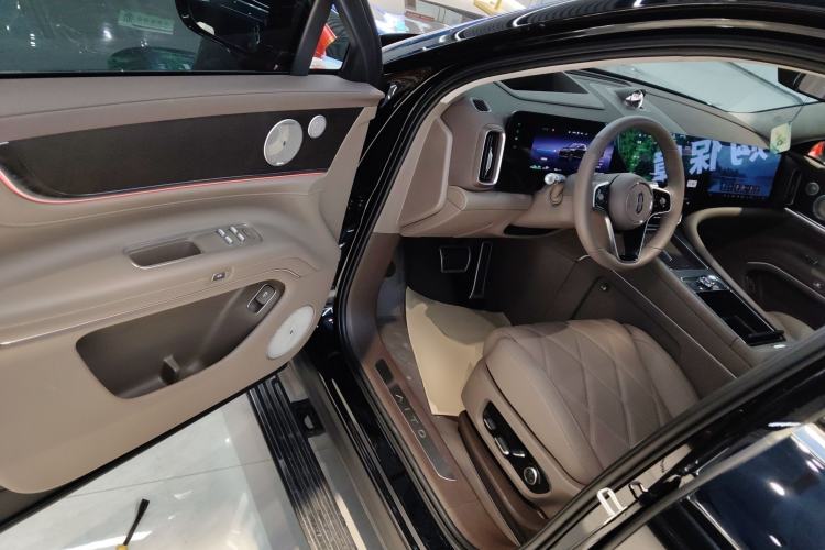 Used Hima AITO M9 2025 Extended-Range Ultra Version 52 kWh 6-Seater
