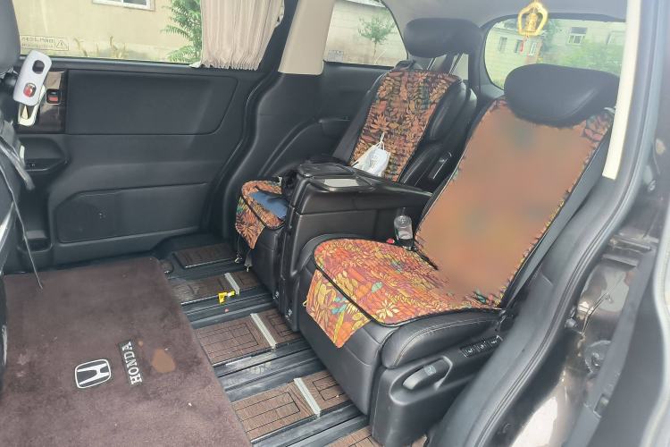 Used Honda Elysion 2016 2.4L Supreme Edition
