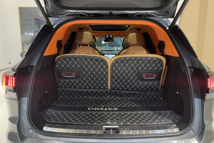 Used Lynk & Co 09 EM-P 2021 2.0T PHEV Halo Six-Seater
