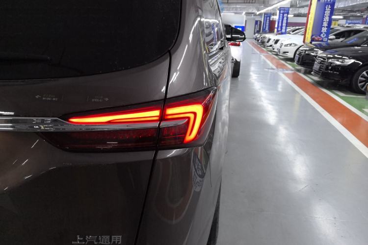 Used Buick GL8 2022 Land Business Class 652T Luxury Model