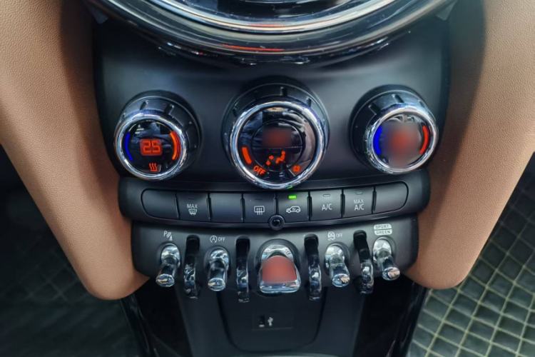 Used MINI MINI 2022 1.5T COOPER Artist Five-Door Edition