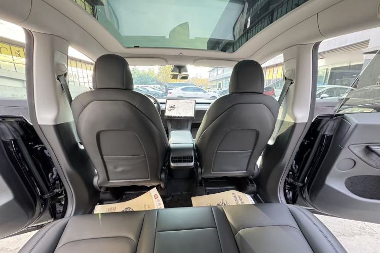 Used Tesla Model Y 2021 Standard Range Rear-Wheel Drive Version