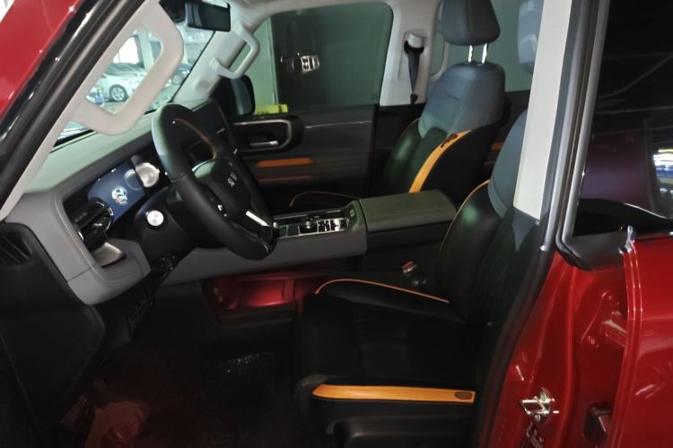 Used  BJ40 2024 2.0T All-New Urban Hunter Edition Ultimate Version
