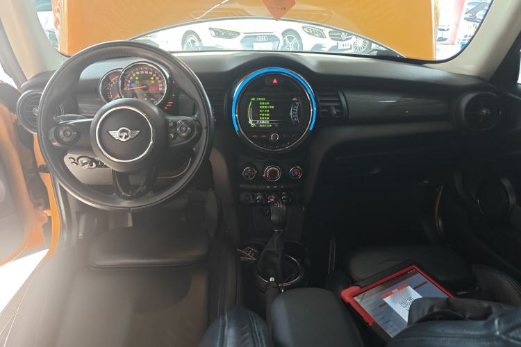 Used  MINI 2016 1.5T COOPER
