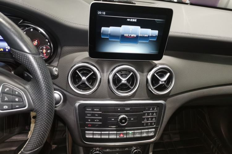 Used Mercedes-Benz GLA 2017 GLA 220 4MATIC Fashion Model
