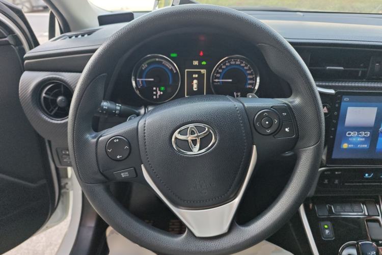 Used Toyota Levin 2017 Revised Dual-Engine 1.8H GS E-CVT Elite Sunroof Version China V Standard
