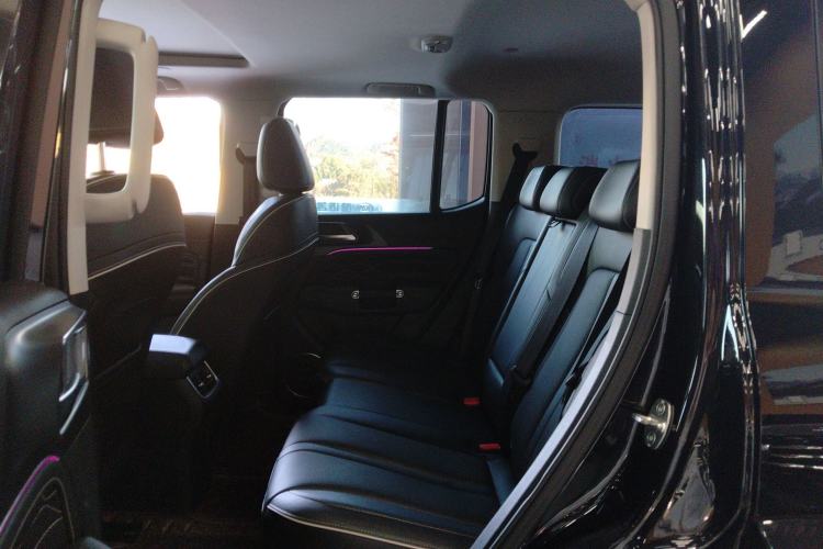 Used Tank 300 2021 City Edition 2.0T—Truly Stylish
