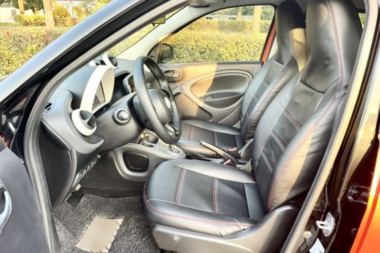 Used  forfour 2016 1.0L 52 kW Dynamic Edition