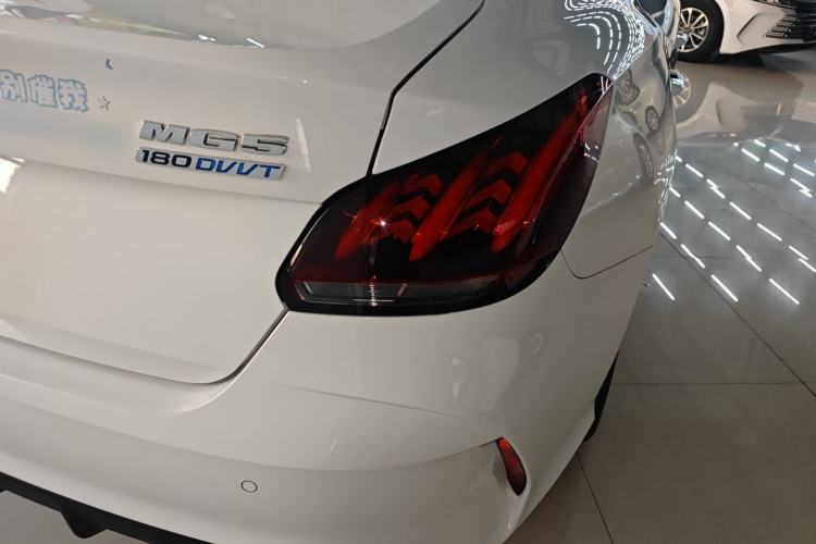 Used MG 5 2023 180 DVVT CVT Luxury Edition
